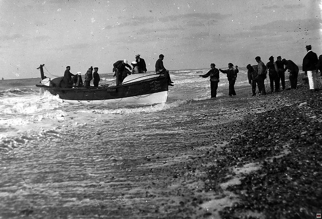 PIC_0022.1908 Cayeux.jpg